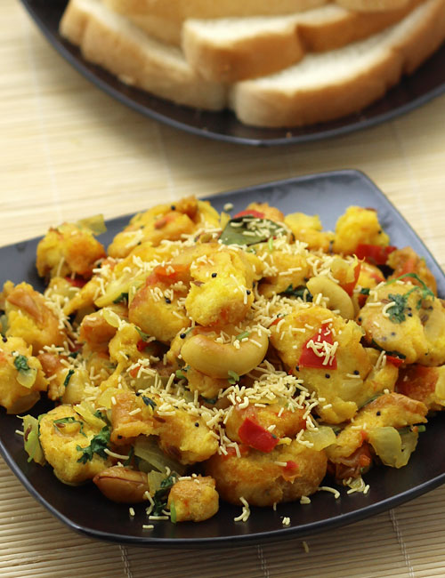 Bread Upma Recipe - Bread Pieces Sauteed in Spices - South Indian Breakfast