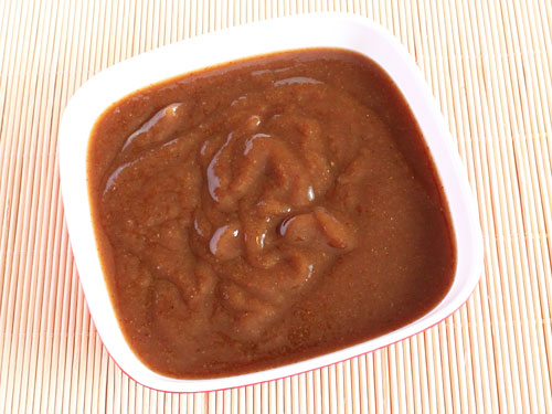 Tamarind Date Chutney (Khatti Meethi Chutney)