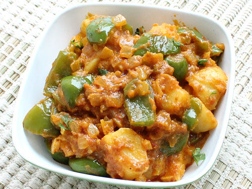 Aloo and Capsicum Curry