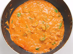 Munthiri Masala Kurma Recipe - Kaju Masala Kurma Recipe