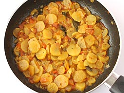 Sweet Potato Curry Recipe - Easy to Make Mild Spicy Curry of Sweet Potatoes