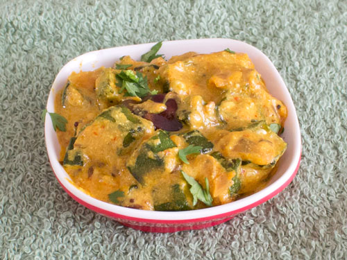 Bhindi Curry Recipe with Curd Gravy