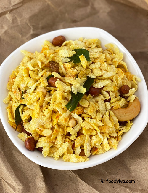 Make Fried Poha Chivda